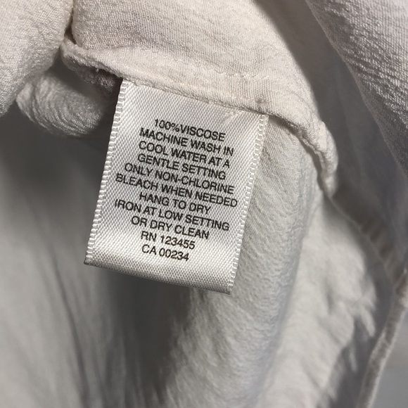 Lord & Taylor Womens Blouse White Size M See Through Vneck - Picture 5 of 6